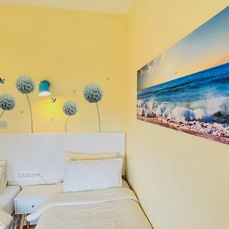 Villa Summer Breeze - My Cosy & Warm In Youghal's Heart - Family Friendly - Long Term Price Cuts Youghal