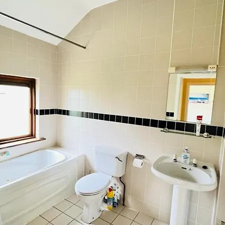 Summer Breeze - My Cosy & Warm In Youghal's Heart - Family Friendly - Long Term Price Cuts ヴィラ