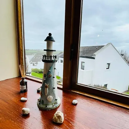 Summer Breeze - My Cosy & Warm In Youghal's Heart - Family Friendly - Long Term Price Cuts Villa