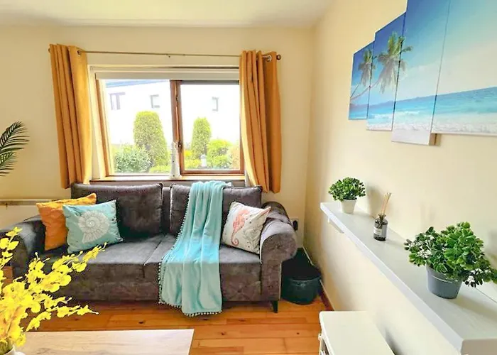 Summer Breeze - My Cosy & Warm In Youghal's Heart - Family Friendly - Long Term Price Cuts Youghal